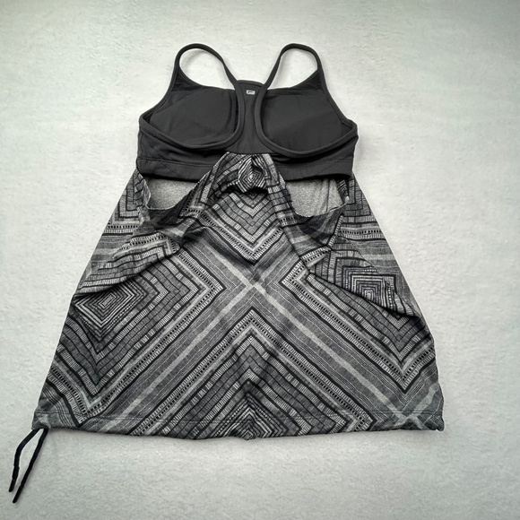 Fabletics Women Athletic Top Tank Built-in Sports Bra Taos Geometric Size S XS - Picture 9 of 13